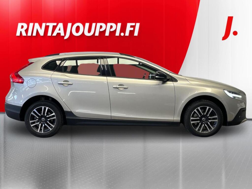 Volvo V40 Cross Country 2017 Ruskea (beige)