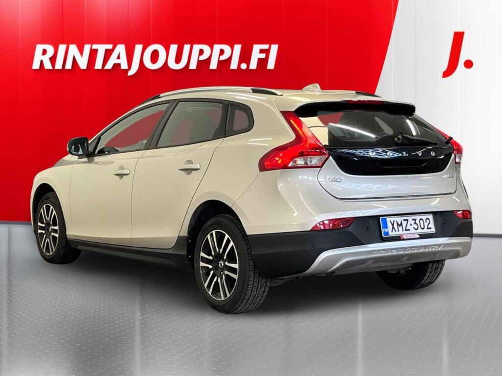 Volvo V40 Cross Country 2017 Ruskea (beige)