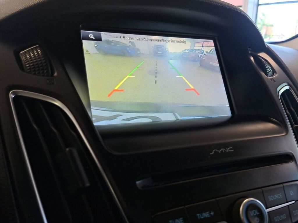 Ford Focus 2016 Harmaa