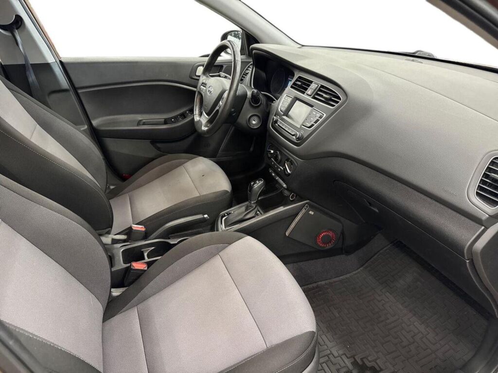 Hyundai i20 Hatchback 2019 Ruskea (beige)