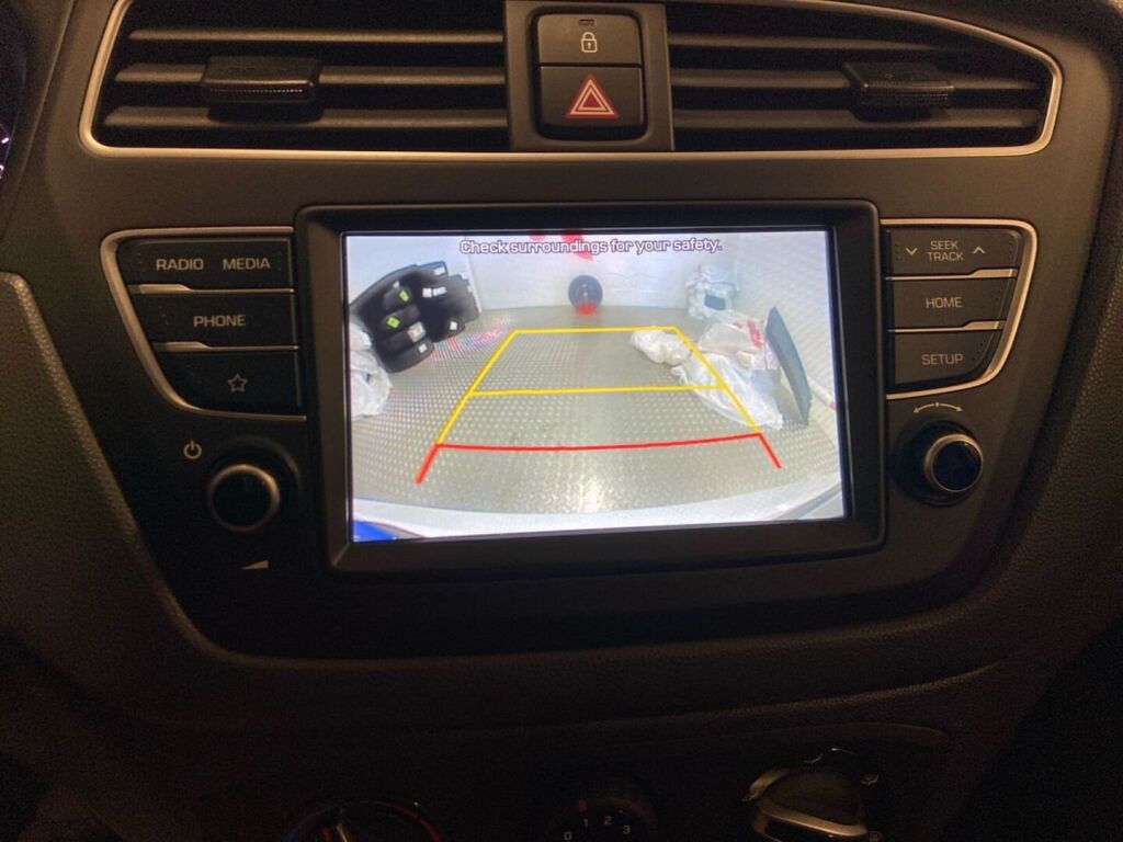 Hyundai i20 Hatchback 2019 Valkoinen