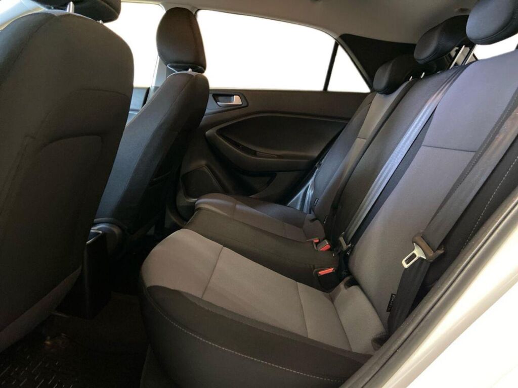 Hyundai i20 Hatchback 2019 Valkoinen