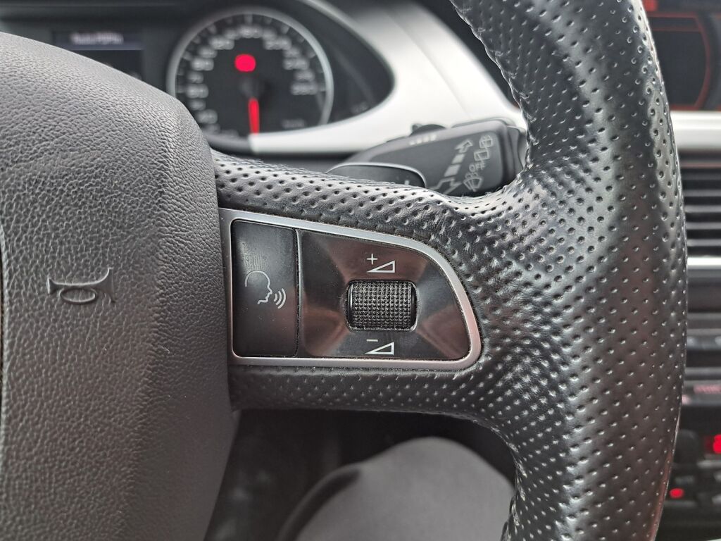 Audi A4 2008 Sininen