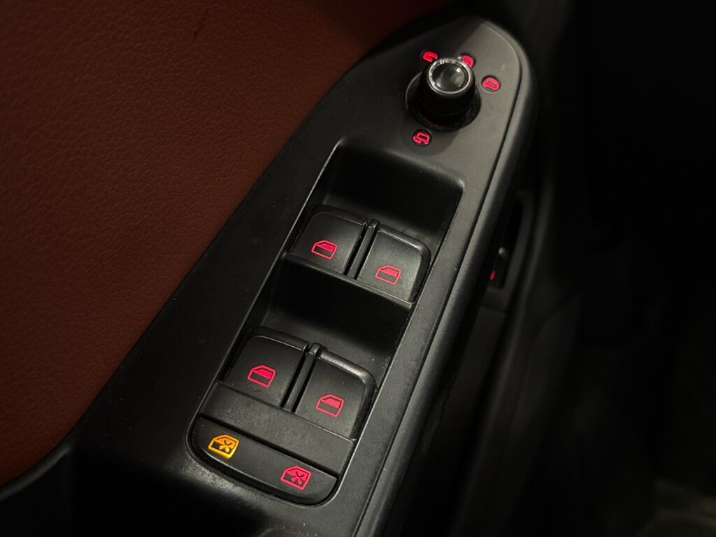 Audi A4 2008 Sininen