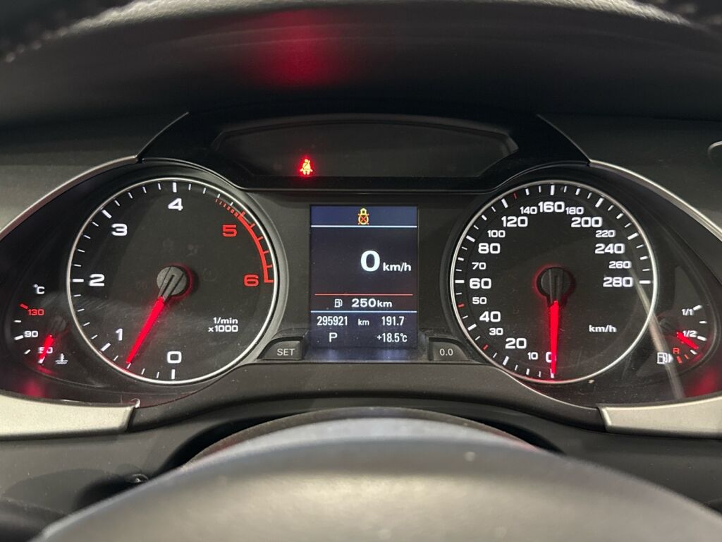 Audi A4 2008 Sininen