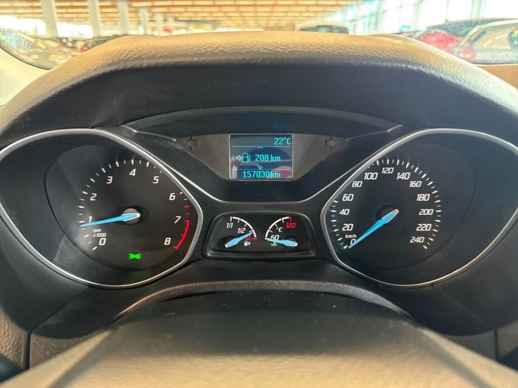 Ford Focus 2013 Harmaa
