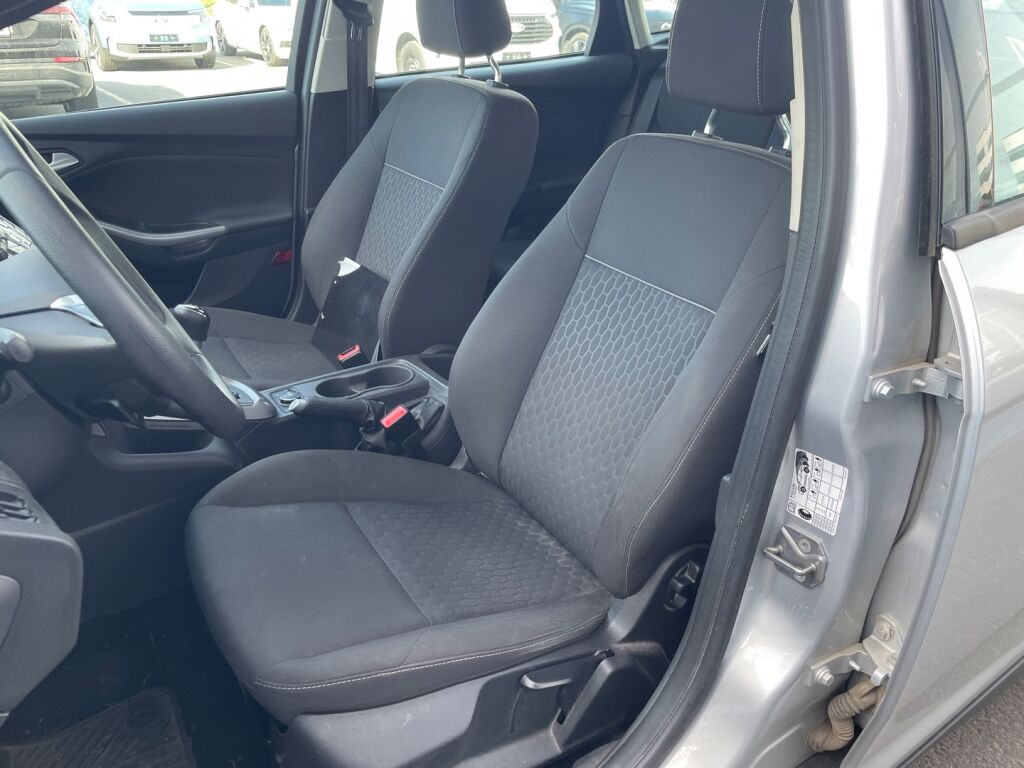 Ford Focus 2013 Harmaa