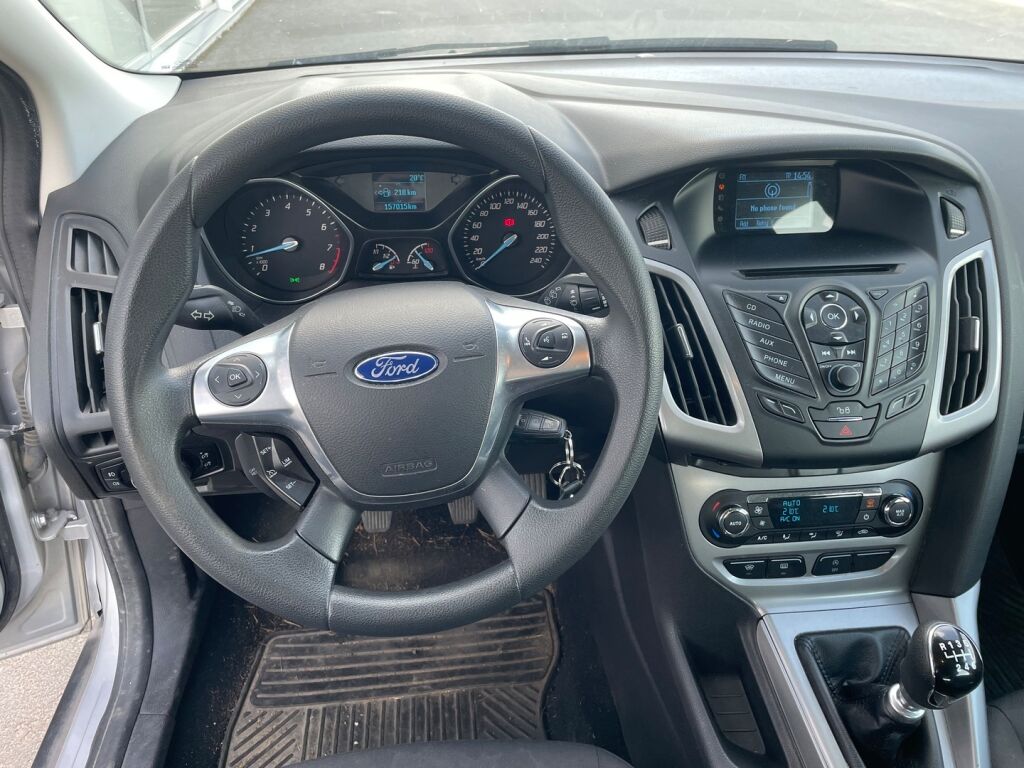 Ford Focus 2013 Harmaa