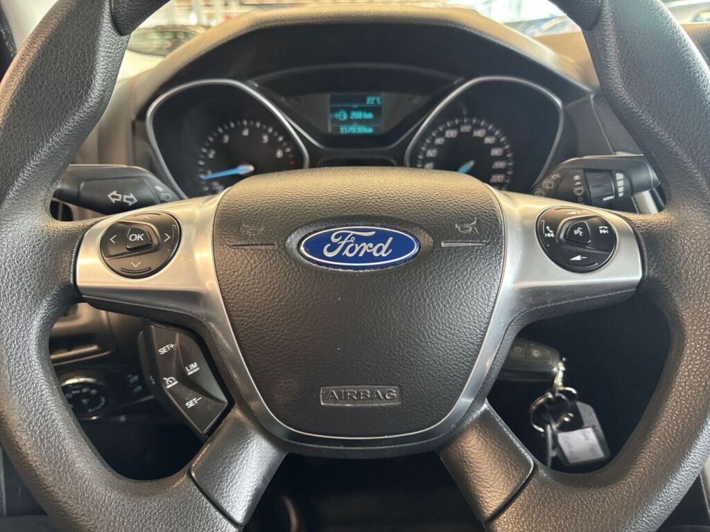 Ford Focus 2013 Harmaa