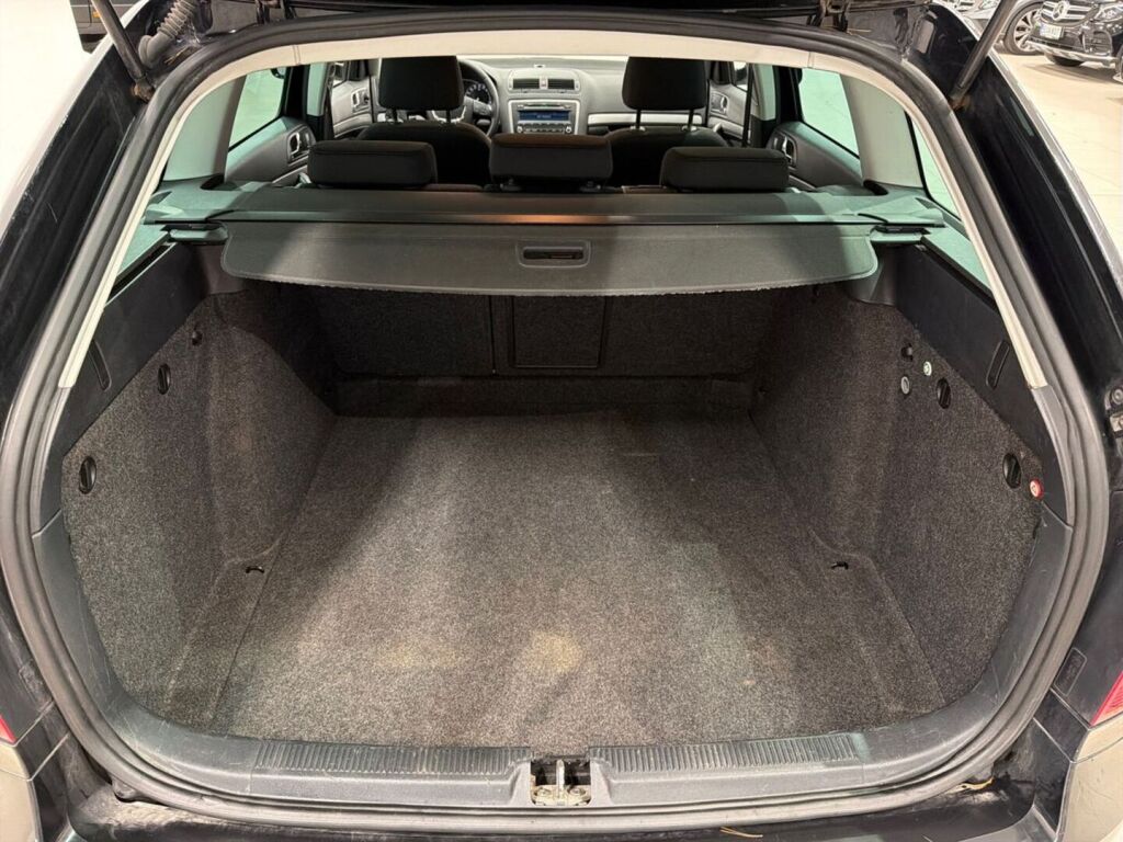 Skoda Octavia 2013 Musta