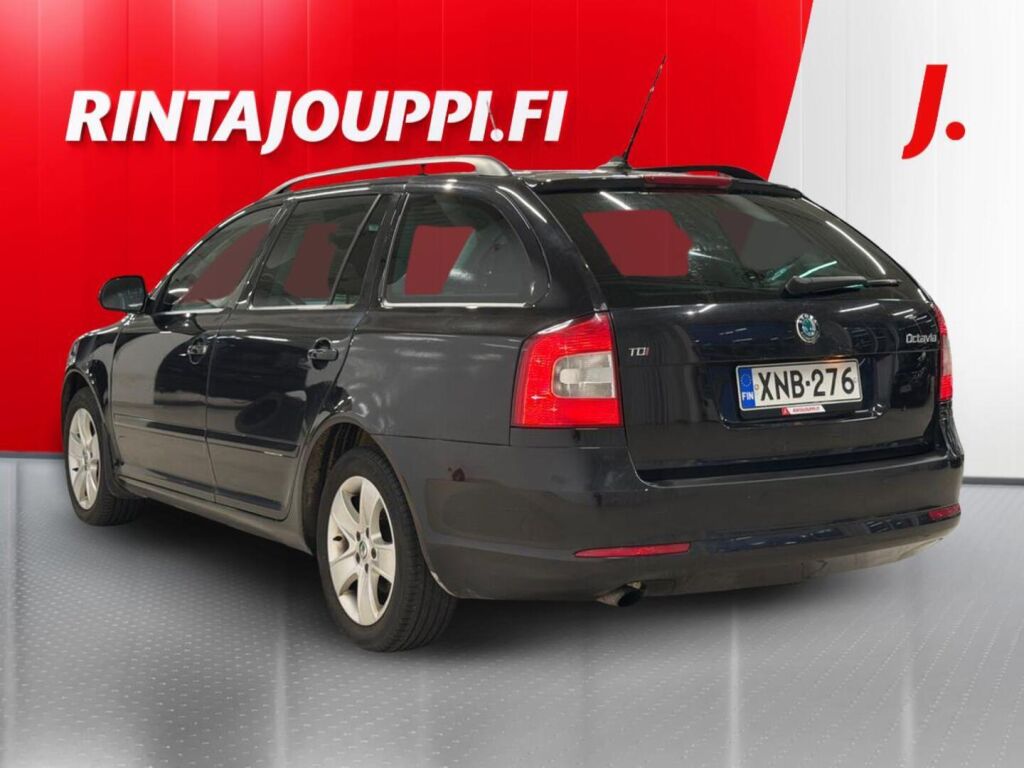 Skoda Octavia 2013 Musta
