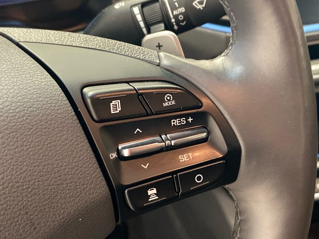 Hyundai IONIQ hybrid 2018 Sininen