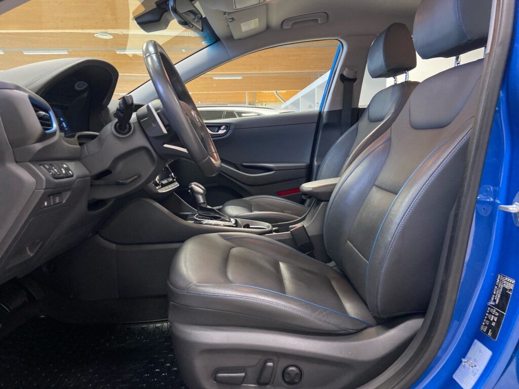 Hyundai IONIQ hybrid 2018 Sininen