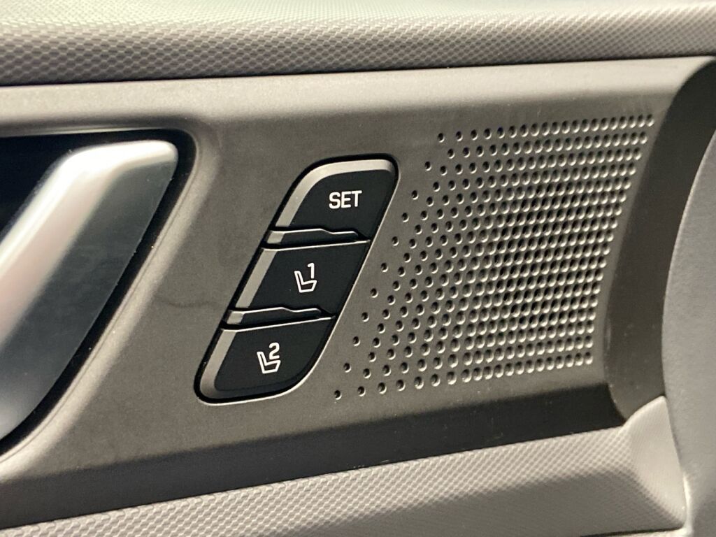 Hyundai IONIQ hybrid 2018 Sininen