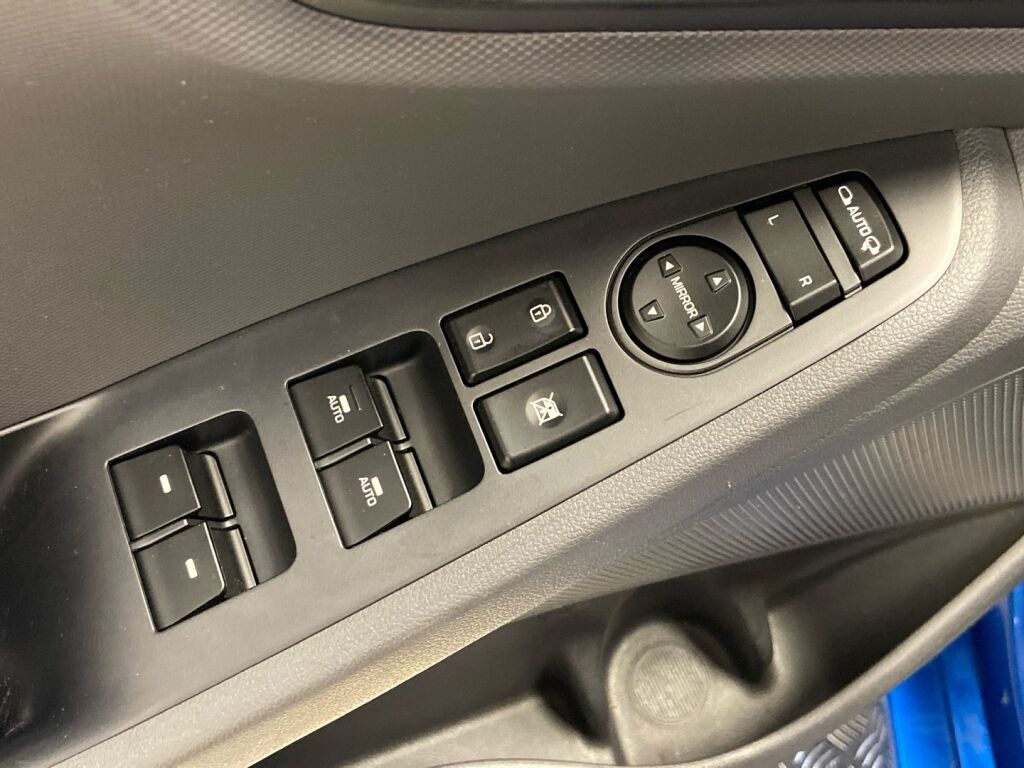 Hyundai IONIQ hybrid 2018 Sininen