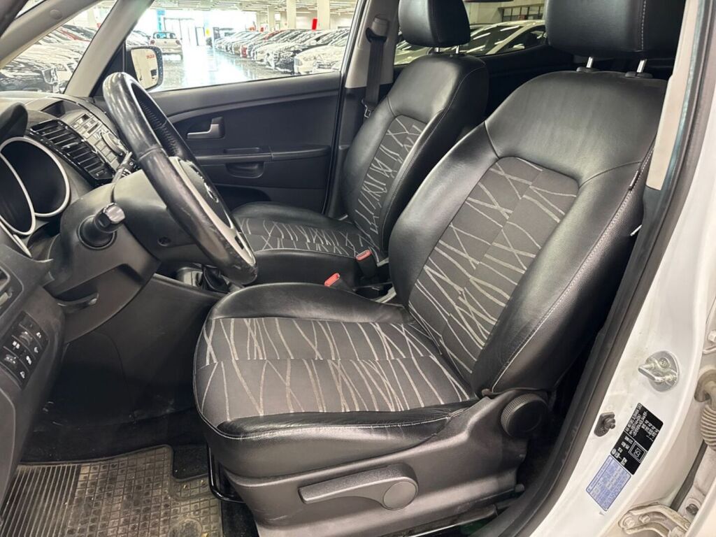 Kia Venga 2013 Valkoinen