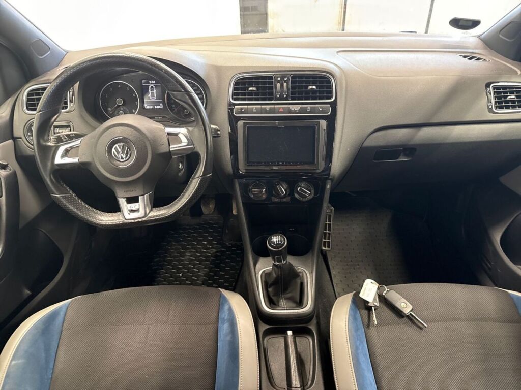 Volkswagen Polo 2013 Sininen