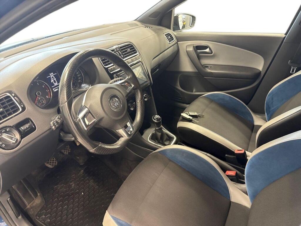 Volkswagen Polo 2013 Sininen