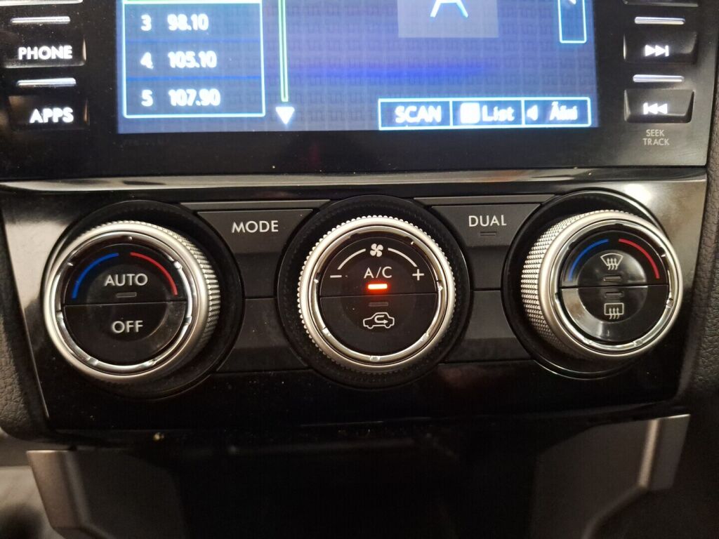 Subaru Forester 2015 Valkoinen