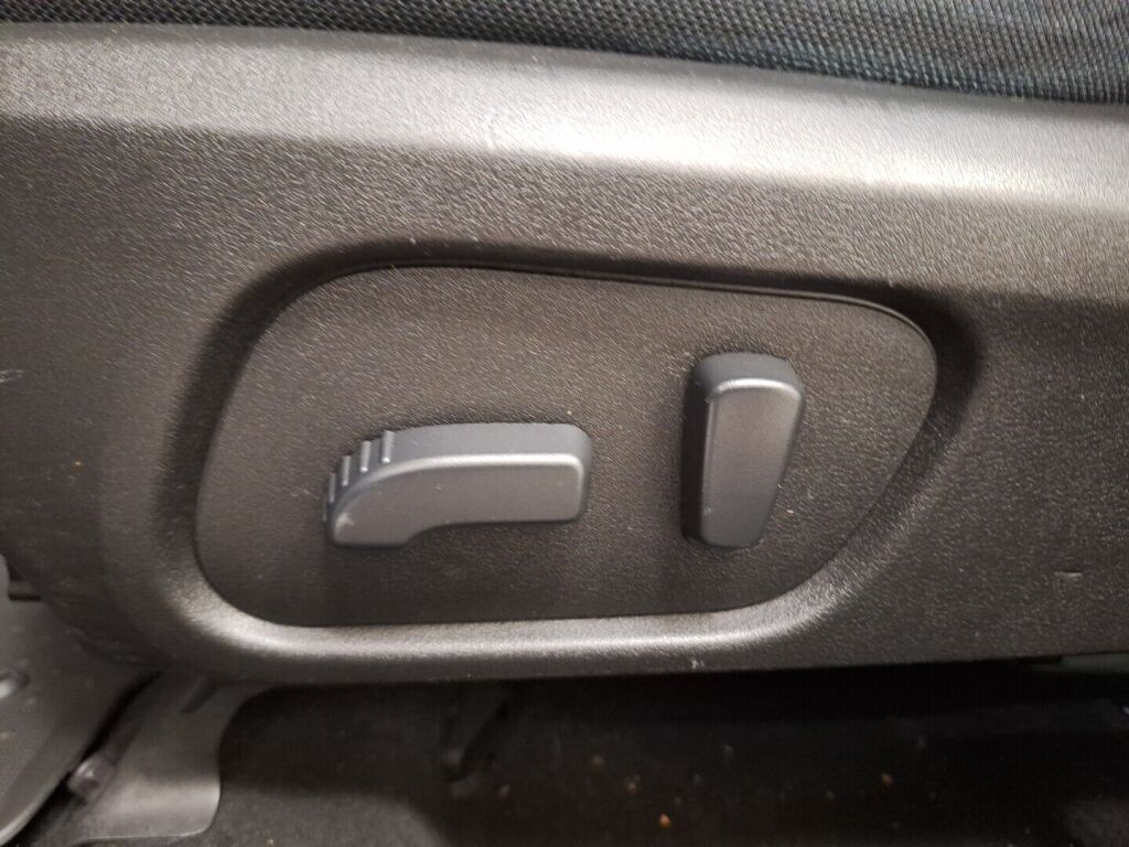 Subaru Forester 2015 Valkoinen