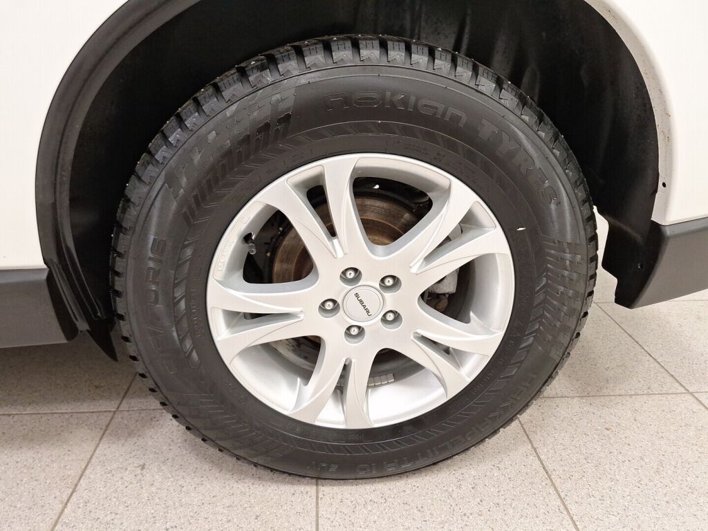 Subaru Forester 2015 Valkoinen