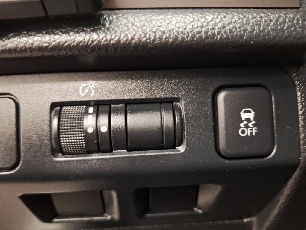 Subaru Forester 2015 Valkoinen