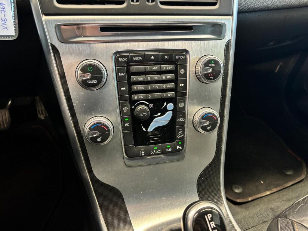 Volvo XC60 2014 Sininen