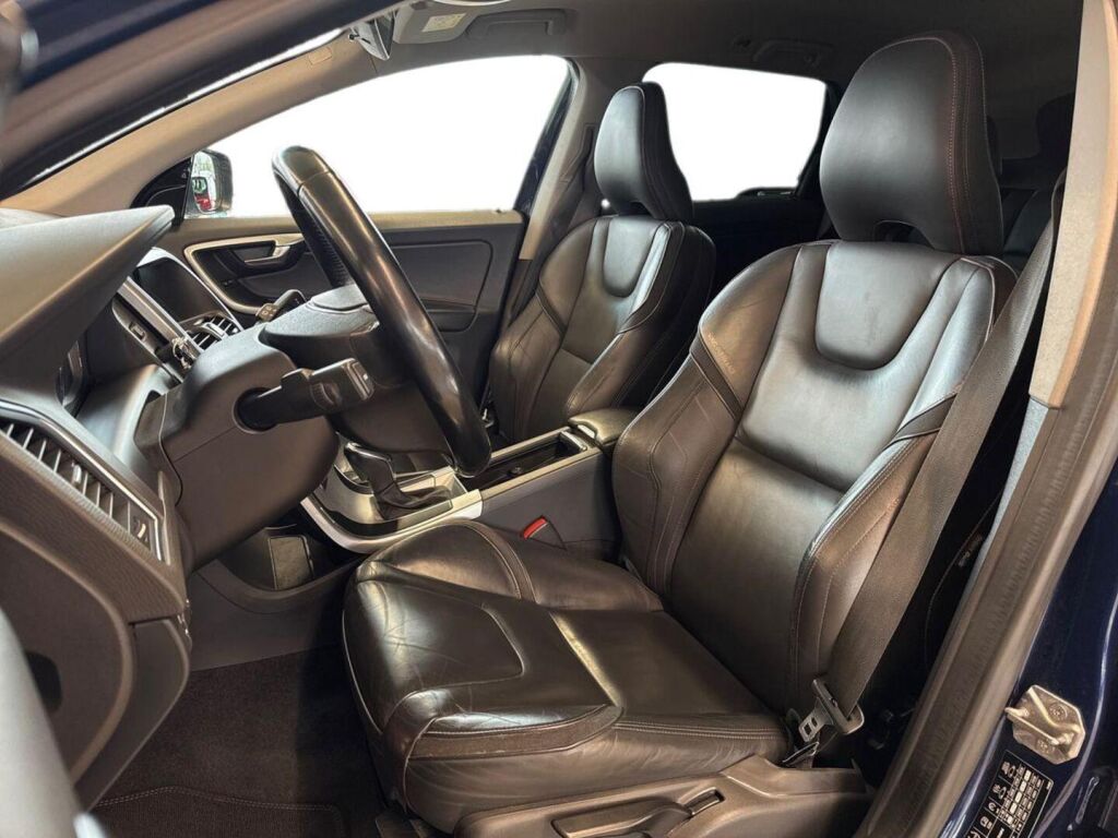 Volvo XC60 2014 Sininen