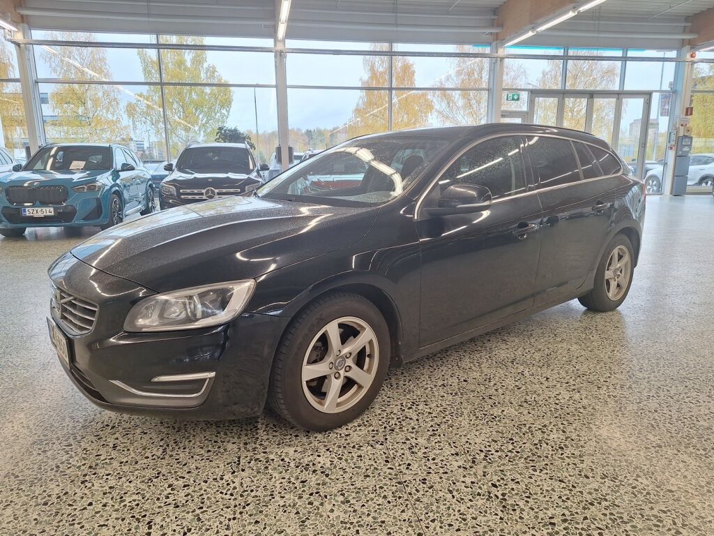 Volvo V60 2014 Musta