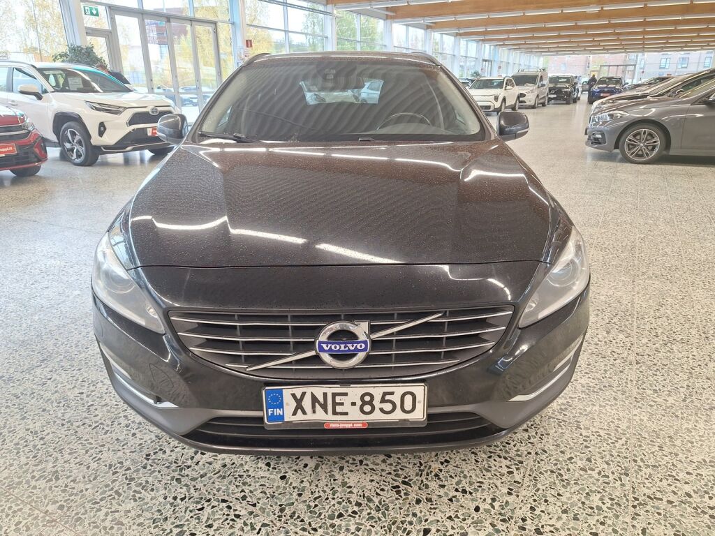 Volvo V60 2014 Musta