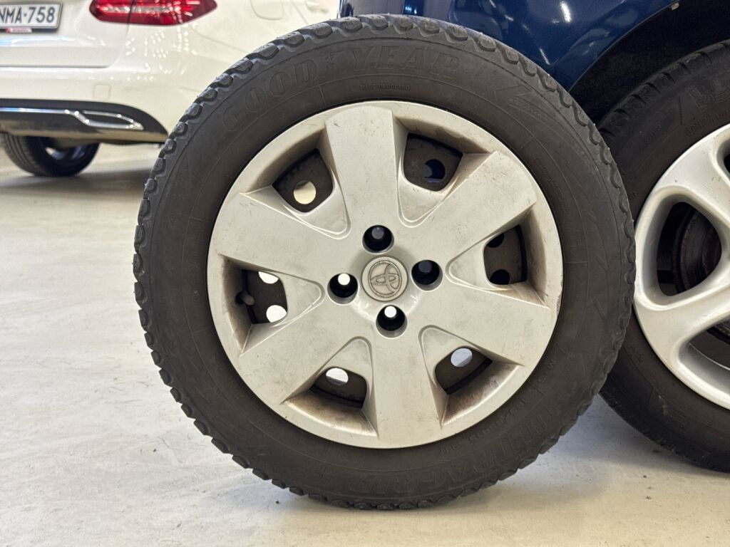 Toyota Corolla 2004 Sininen