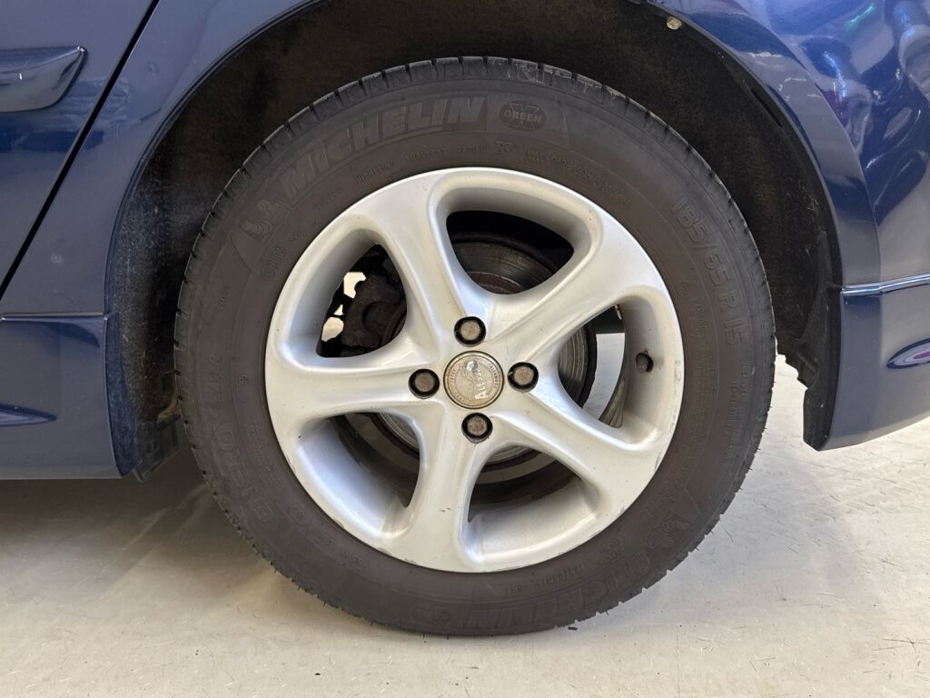 Toyota Corolla 2004 Sininen