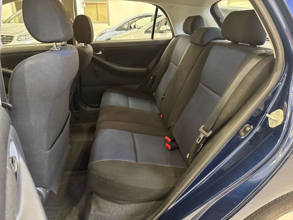 Toyota Corolla 2004 Sininen