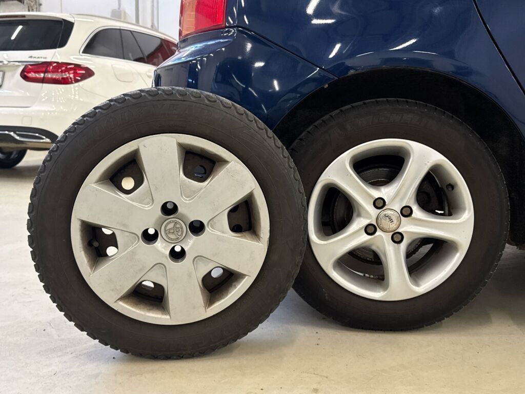 Toyota Corolla 2004 Sininen