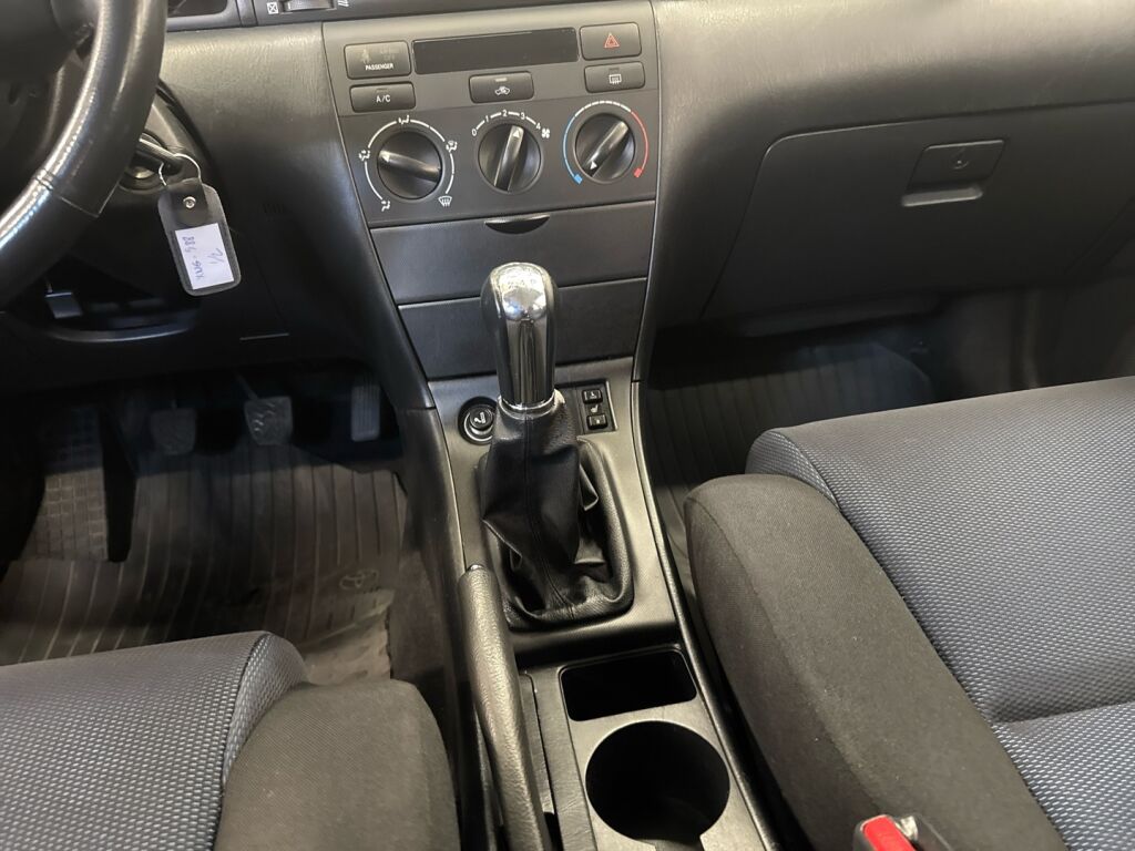 Toyota Corolla 2004 Sininen