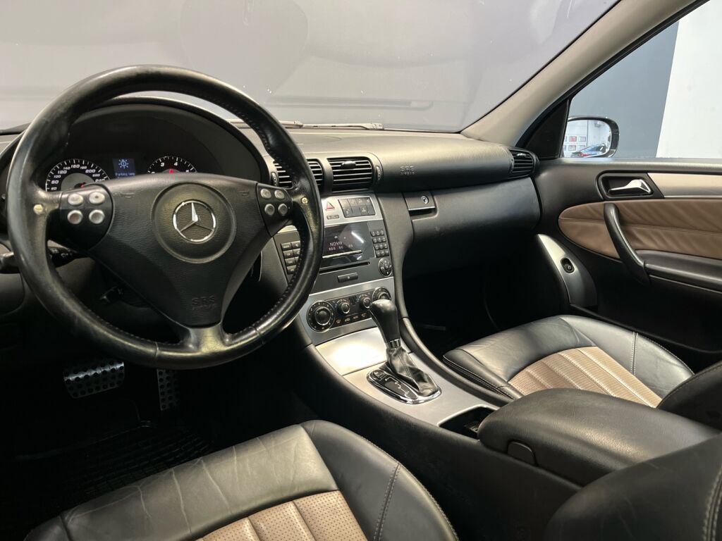 Mercedes-Benz C 55 AMG 2004 Musta