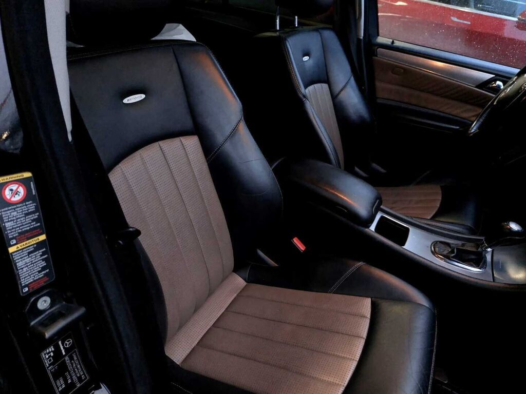 Mercedes-Benz C 55 AMG 2004 Musta