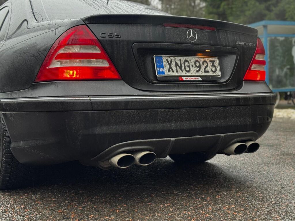 Mercedes-Benz C 55 AMG 2004 Musta