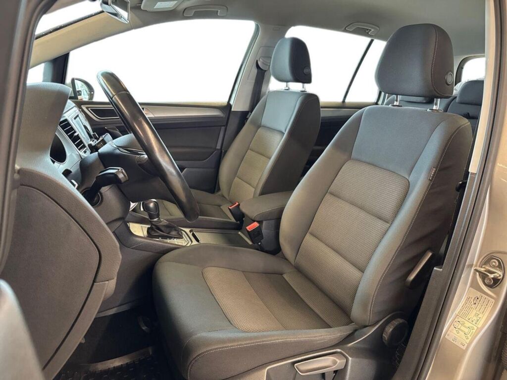 Volkswagen Golf Sportsvan 2014 Harmaa