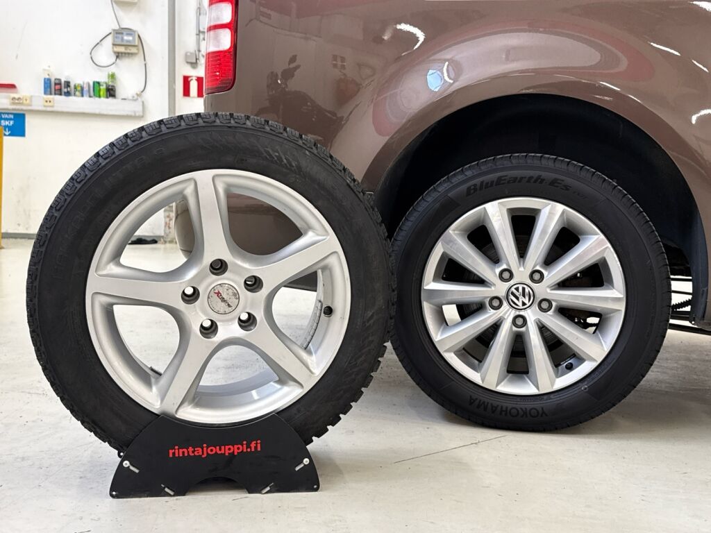 Volkswagen Caddy Maxi 2015 Ruskea (beige)