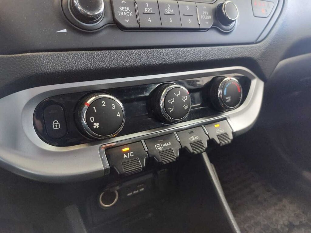 Kia Rio 2014 Sininen