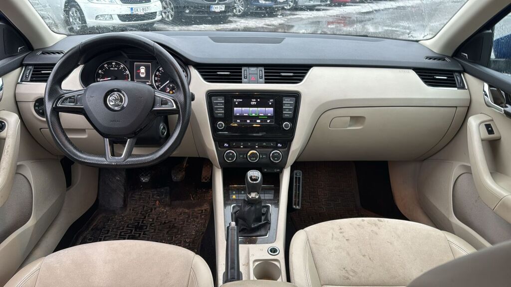 Skoda Octavia 2015 Sininen