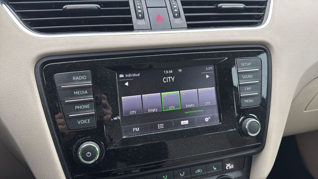 Skoda Octavia 2015 Sininen