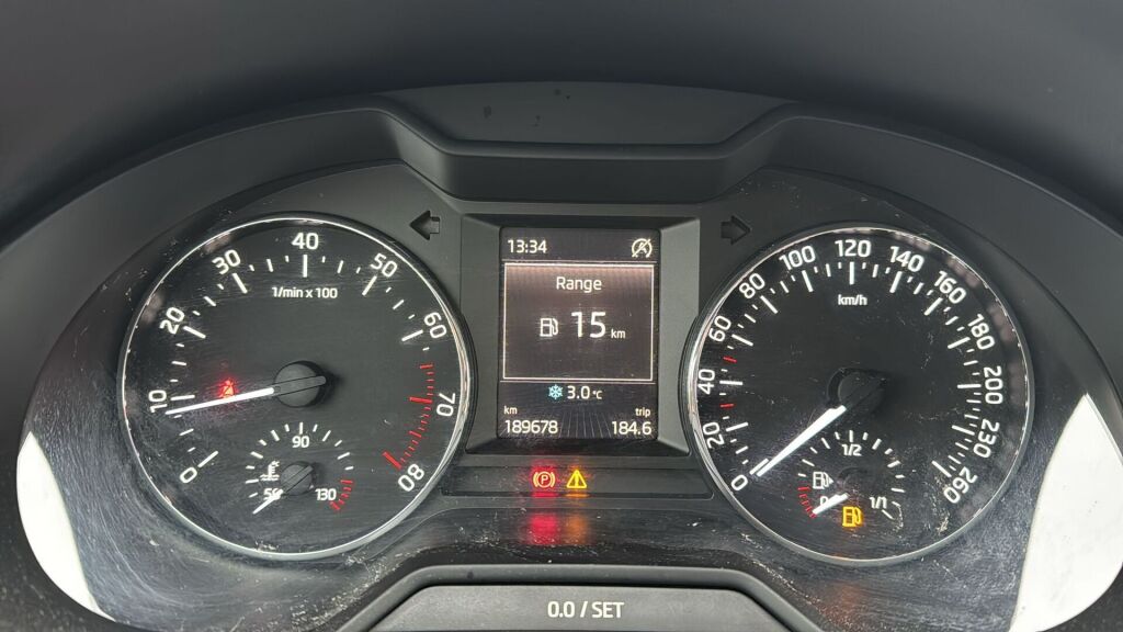 Skoda Octavia 2015 Sininen