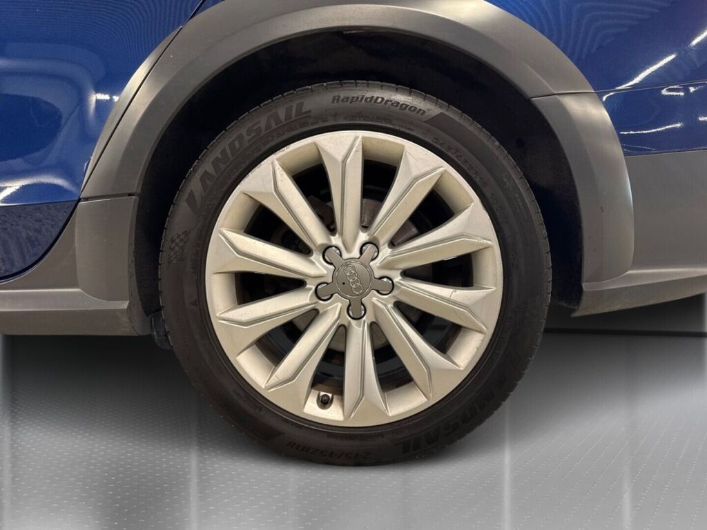 Audi A4 allroad quattro 2015 Sininen