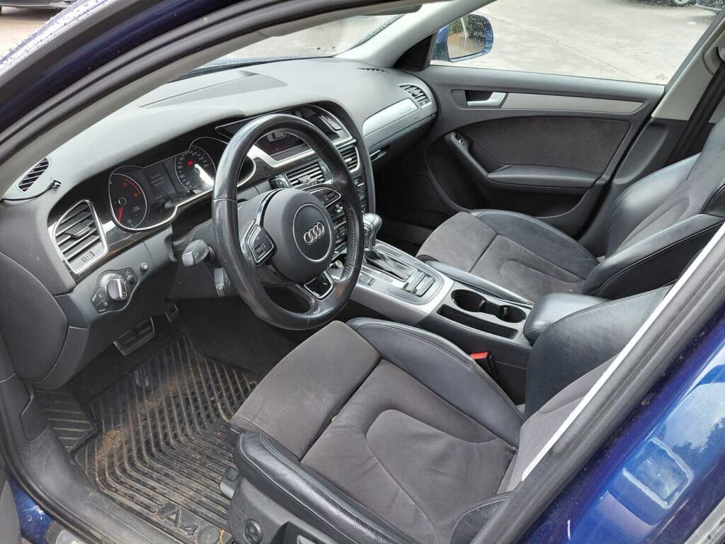 Audi A4 allroad quattro 2015 Sininen