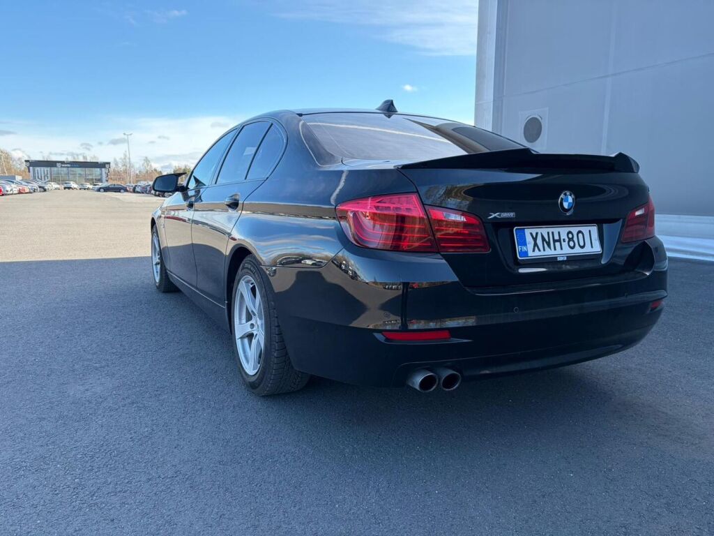 BMW 520 2014 Musta