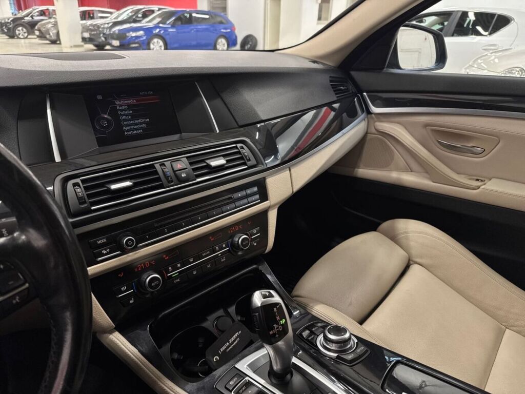 BMW 520 2015 Ruskea (beige)