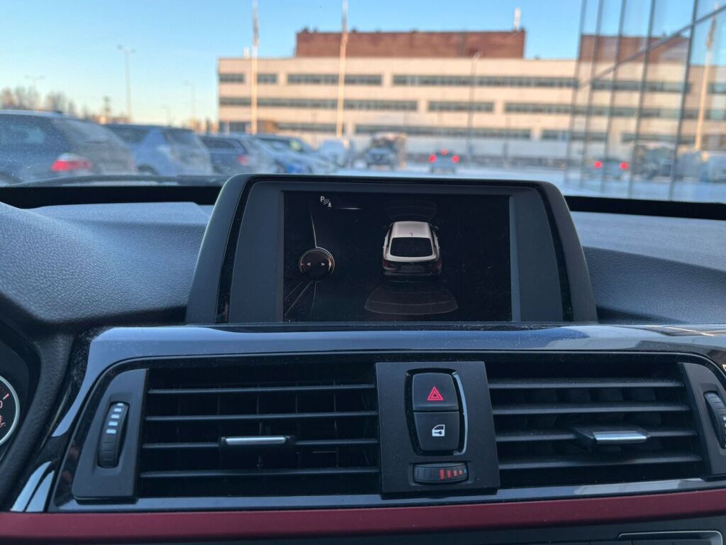 BMW 320 Gran Turismo 2014 Musta