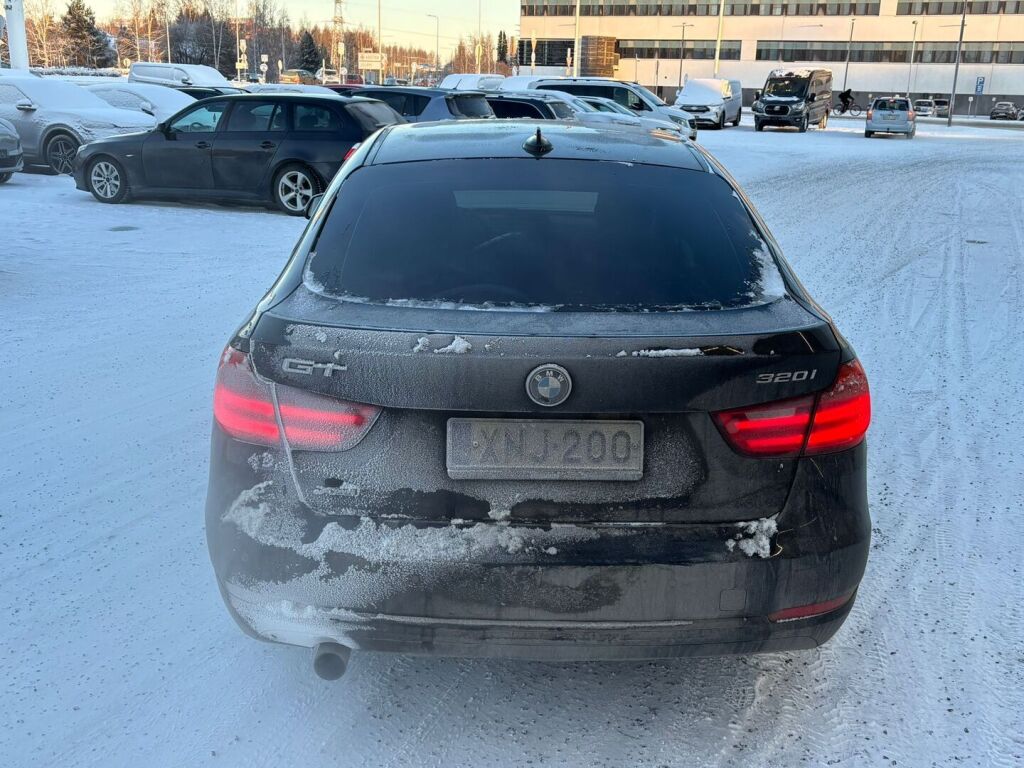 BMW 320 Gran Turismo 2014 Musta